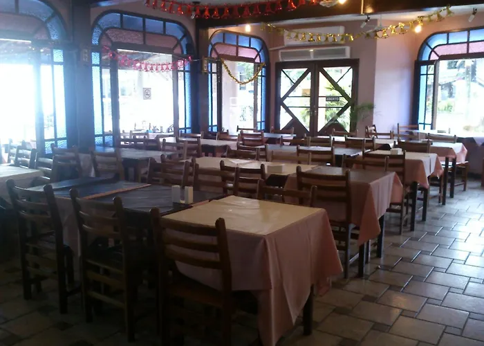 La Alhambra Apart Hotel